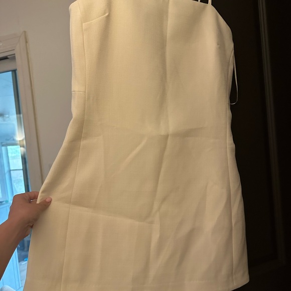 Elegant Cream English Factor Bow Dress - Picture 1 of 2